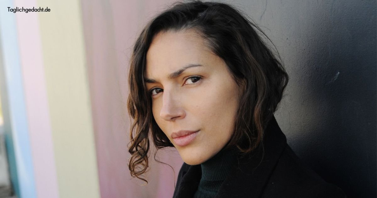 Amy Mußul: Freund Rick Okon, Karriere und ihr Leben als Kim Nowak